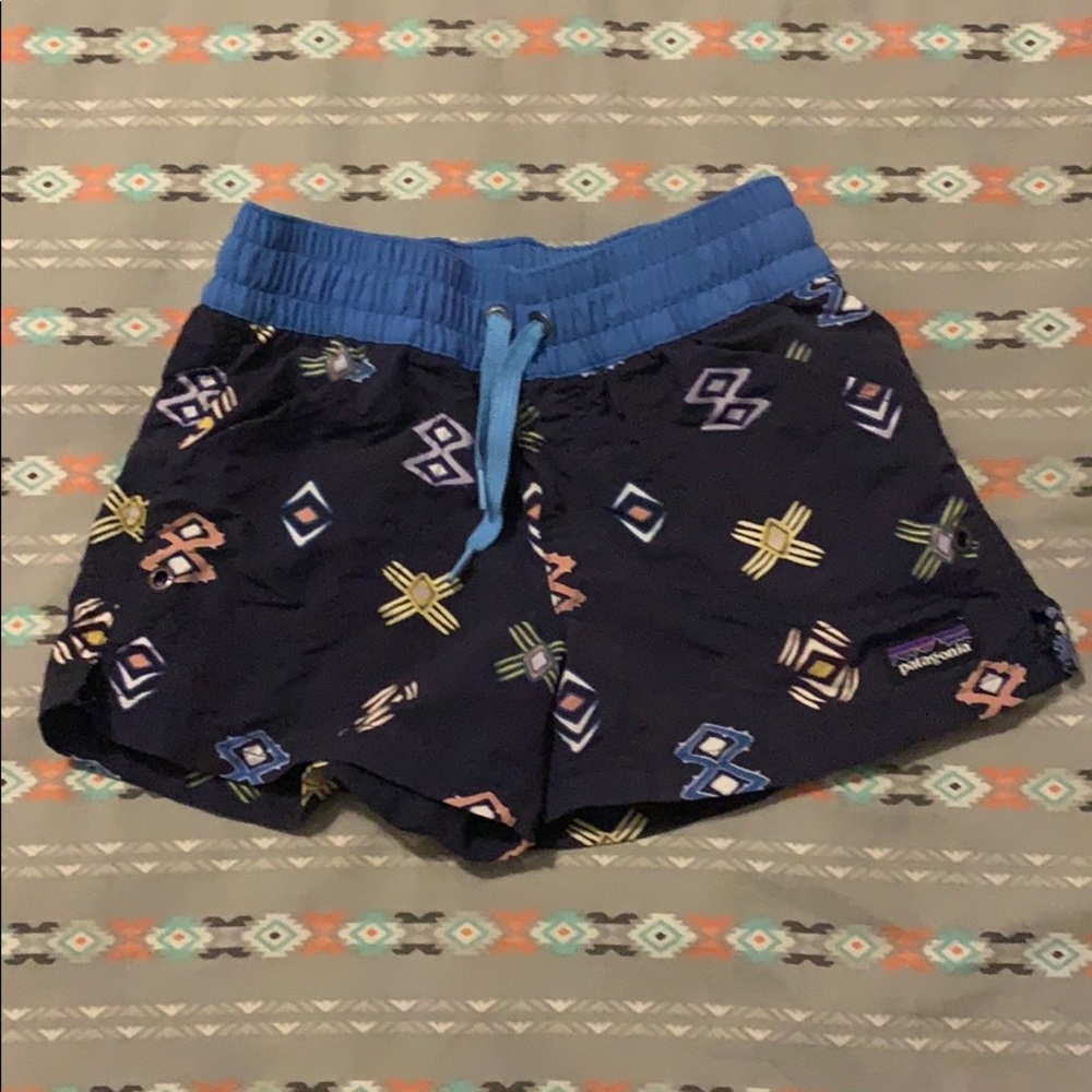 Girls Patagonia shorts size S